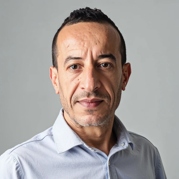 Ryad Amimar, gérant et chauffeur à Taxi Eco.